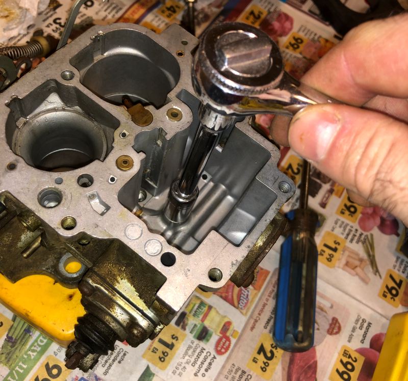  Toyota 22r Aisan carburetor power valve removal